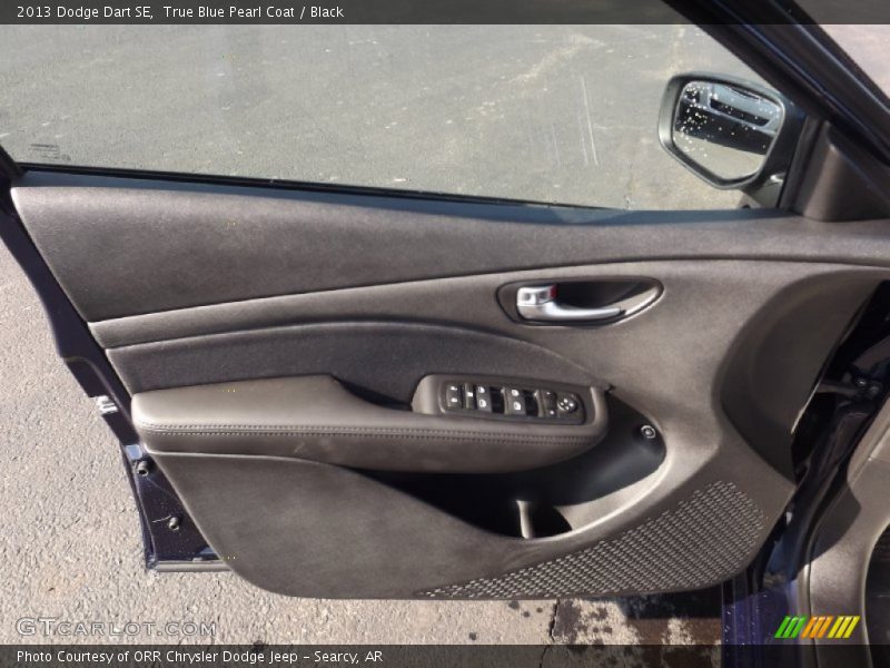 True Blue Pearl Coat / Black 2013 Dodge Dart SE