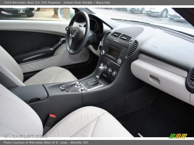 Iridium Silver Metallic / Black/Ash 2009 Mercedes-Benz SLK 300 Roadster