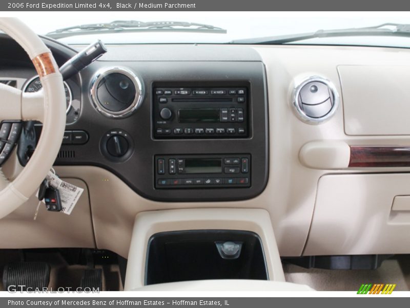 Black / Medium Parchment 2006 Ford Expedition Limited 4x4