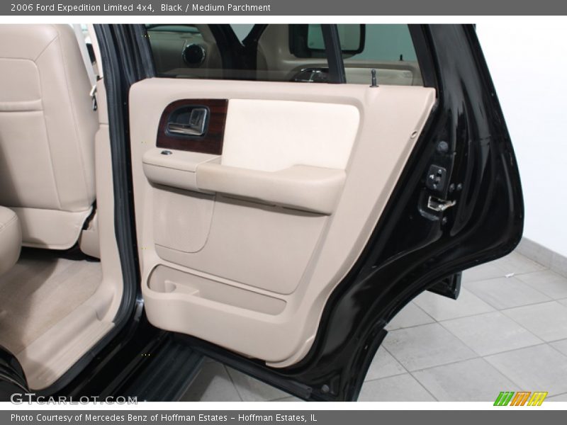 Black / Medium Parchment 2006 Ford Expedition Limited 4x4