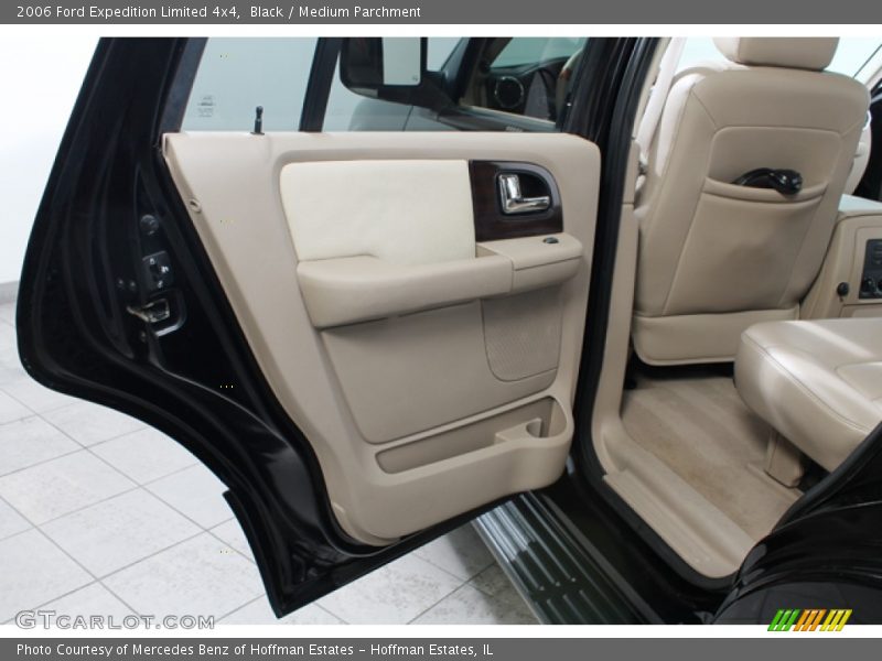 Black / Medium Parchment 2006 Ford Expedition Limited 4x4