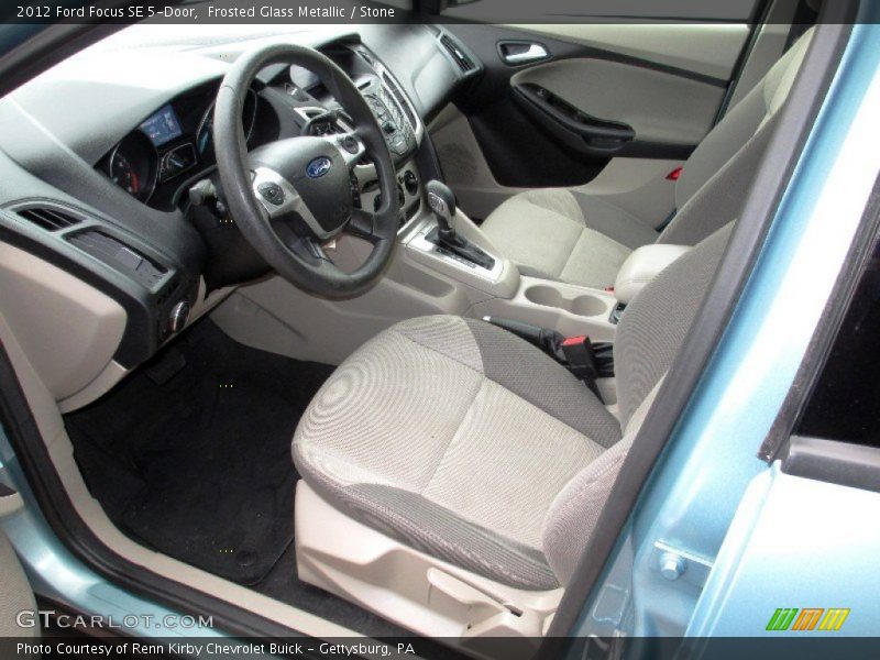  2012 Focus SE 5-Door Stone Interior