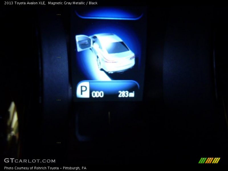 Magnetic Gray Metallic / Black 2013 Toyota Avalon XLE