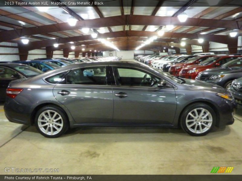 Magnetic Gray Metallic / Black 2013 Toyota Avalon XLE