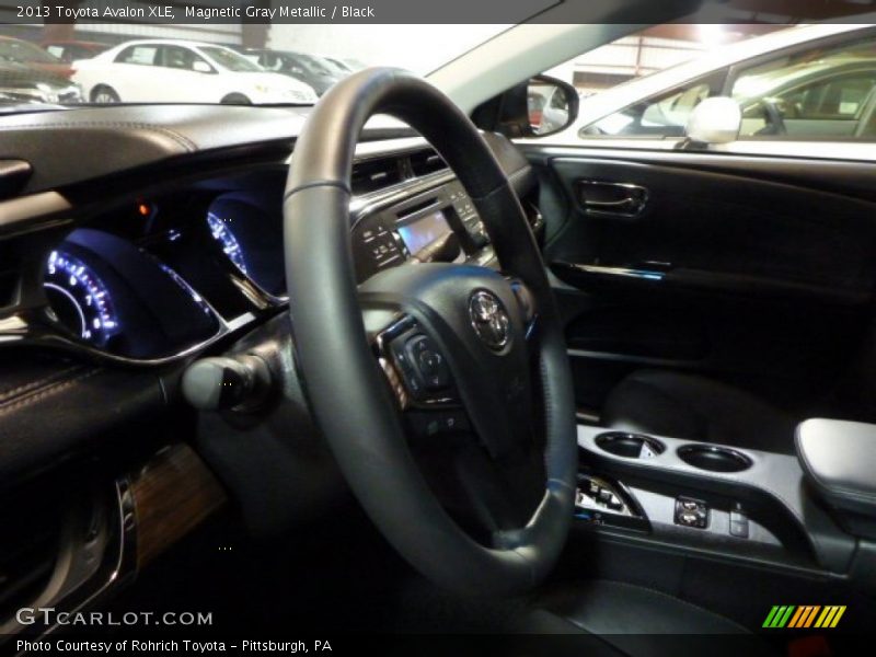 Magnetic Gray Metallic / Black 2013 Toyota Avalon XLE