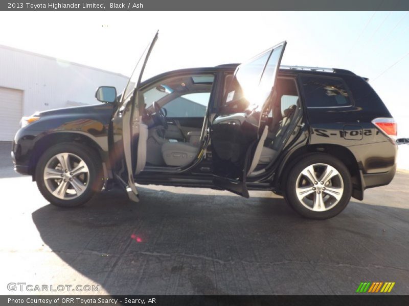 Black / Ash 2013 Toyota Highlander Limited