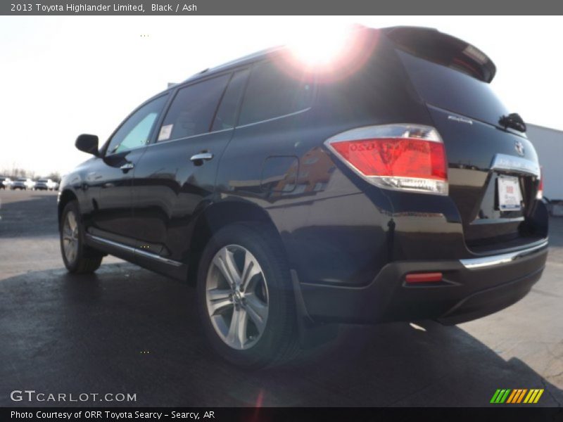 Black / Ash 2013 Toyota Highlander Limited
