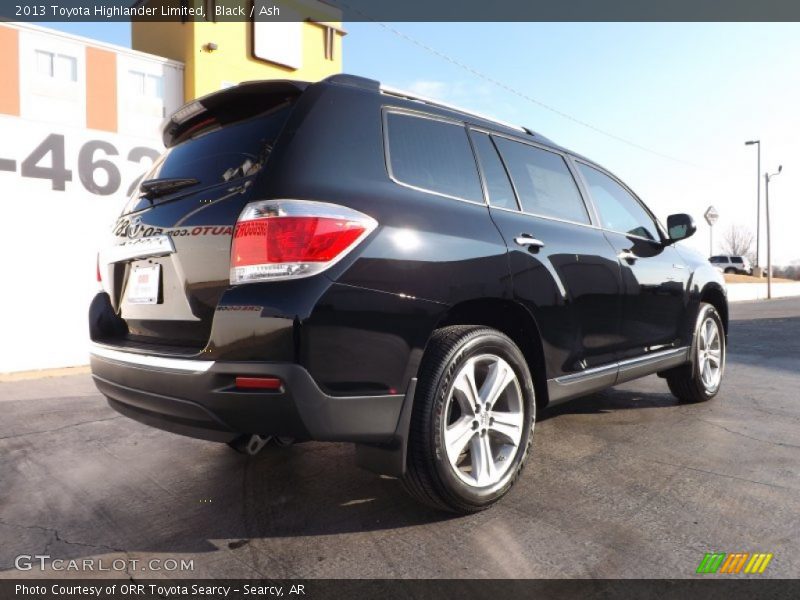 Black / Ash 2013 Toyota Highlander Limited