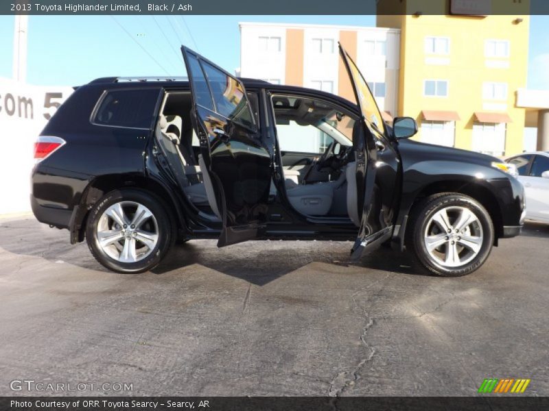 Black / Ash 2013 Toyota Highlander Limited