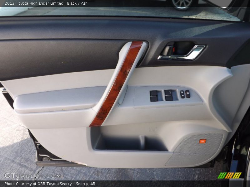 Black / Ash 2013 Toyota Highlander Limited