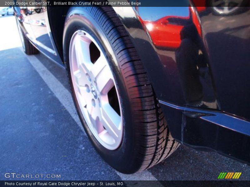Brilliant Black Crystal Pearl / Pastel Pebble Beige 2009 Dodge Caliber SXT