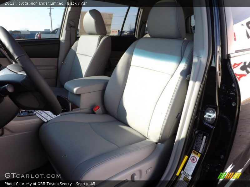 Black / Ash 2013 Toyota Highlander Limited