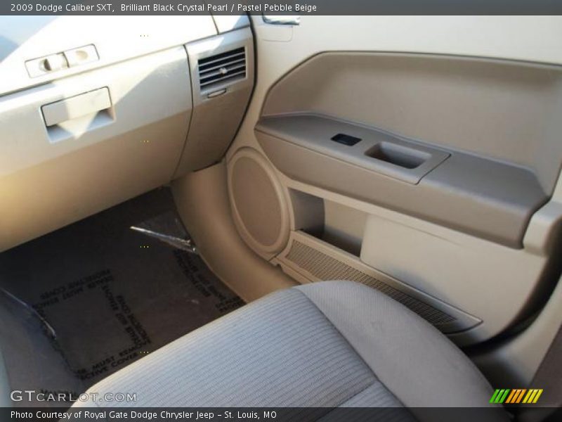 Brilliant Black Crystal Pearl / Pastel Pebble Beige 2009 Dodge Caliber SXT