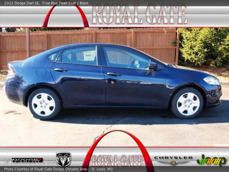 True Blue Pearl Coat / Black 2013 Dodge Dart SE