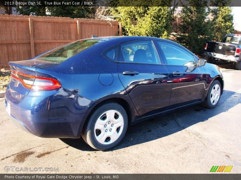 True Blue Pearl Coat / Black 2013 Dodge Dart SE