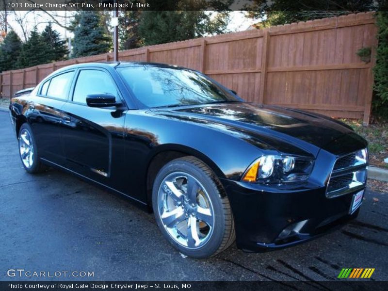 Front 3/4 View of 2013 Charger SXT Plus