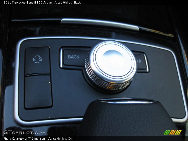 Arctic White / Black 2011 Mercedes-Benz E 350 Sedan