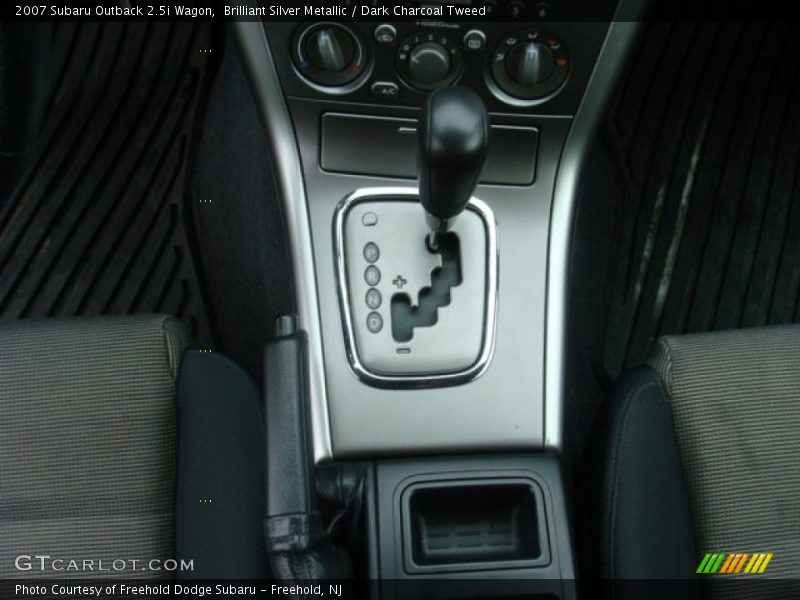 Brilliant Silver Metallic / Dark Charcoal Tweed 2007 Subaru Outback 2.5i Wagon
