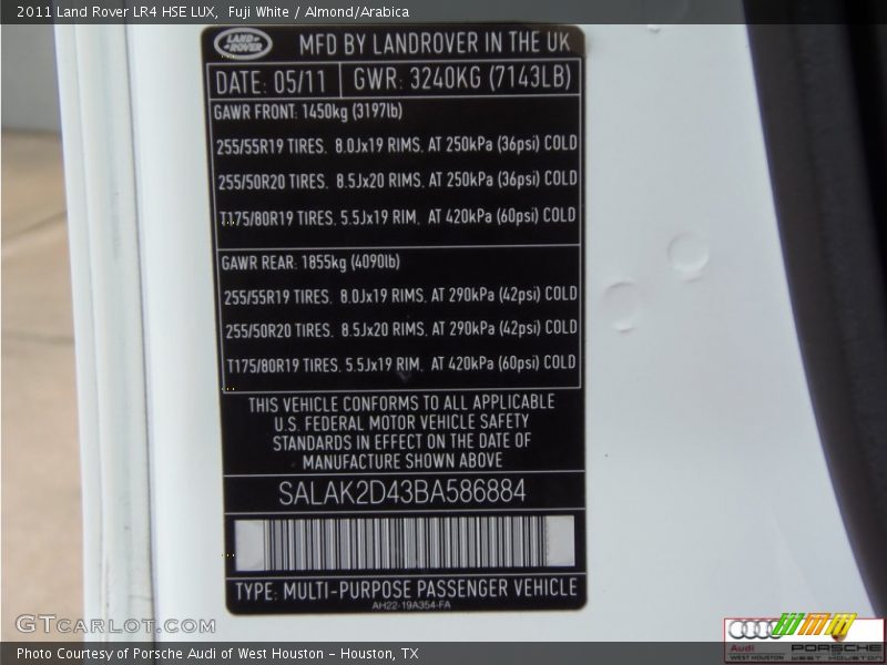 Fuji White / Almond/Arabica 2011 Land Rover LR4 HSE LUX