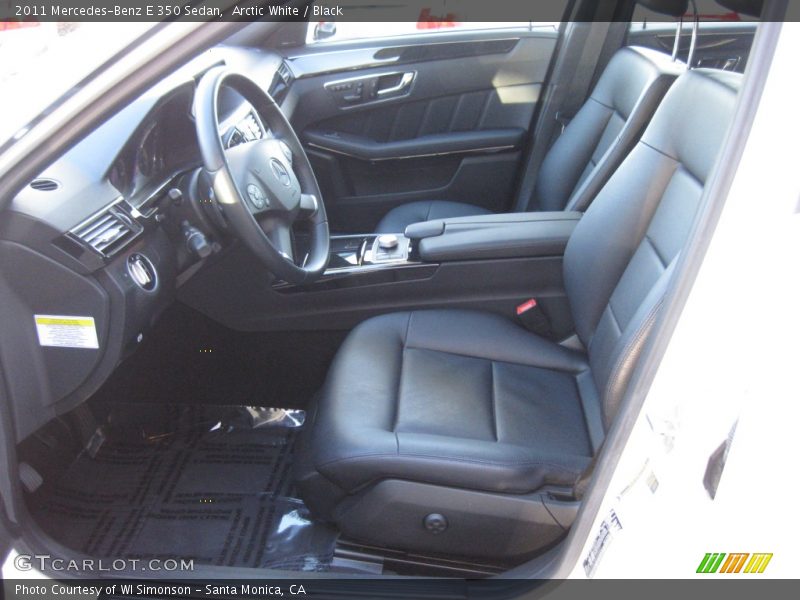 Arctic White / Black 2011 Mercedes-Benz E 350 Sedan