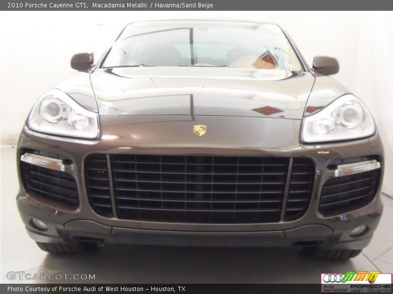 Macadamia Metallic / Havanna/Sand Beige 2010 Porsche Cayenne GTS