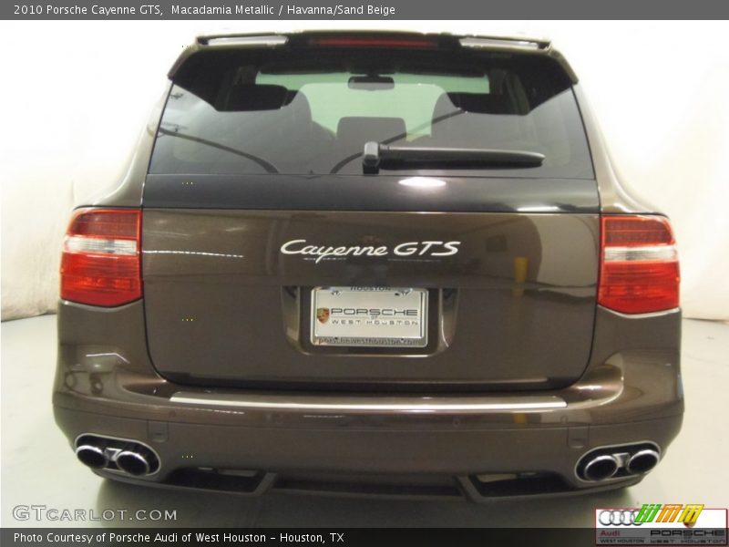 Macadamia Metallic / Havanna/Sand Beige 2010 Porsche Cayenne GTS