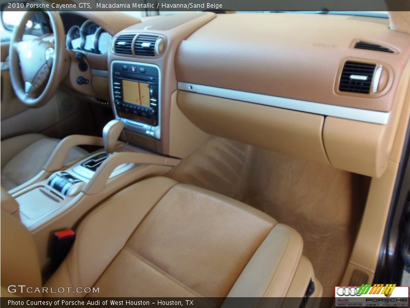 Macadamia Metallic / Havanna/Sand Beige 2010 Porsche Cayenne GTS