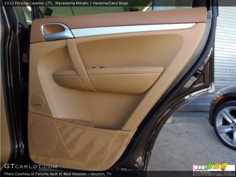 Macadamia Metallic / Havanna/Sand Beige 2010 Porsche Cayenne GTS