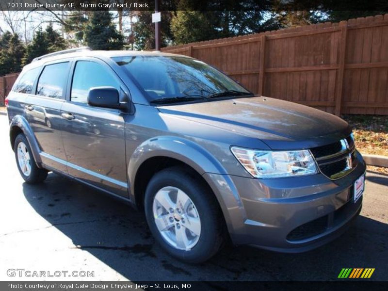Storm Gray Pearl / Black 2013 Dodge Journey SE