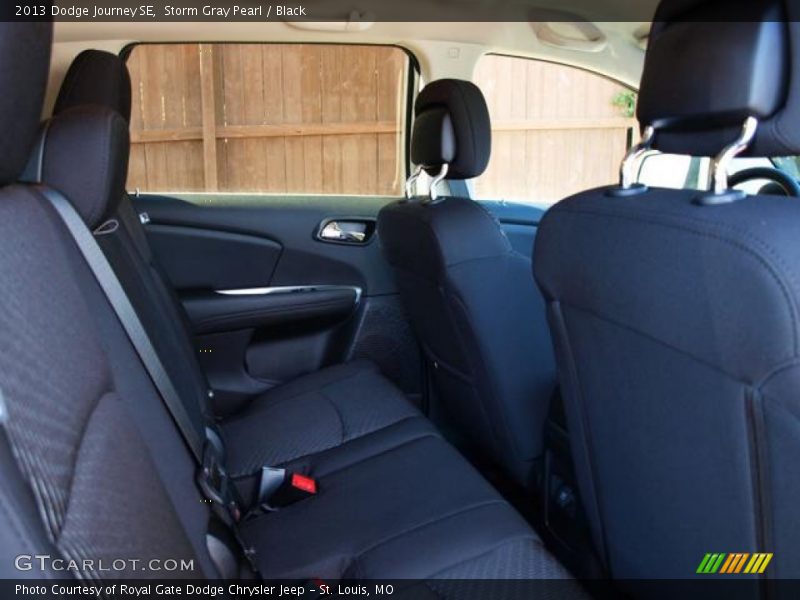 Storm Gray Pearl / Black 2013 Dodge Journey SE