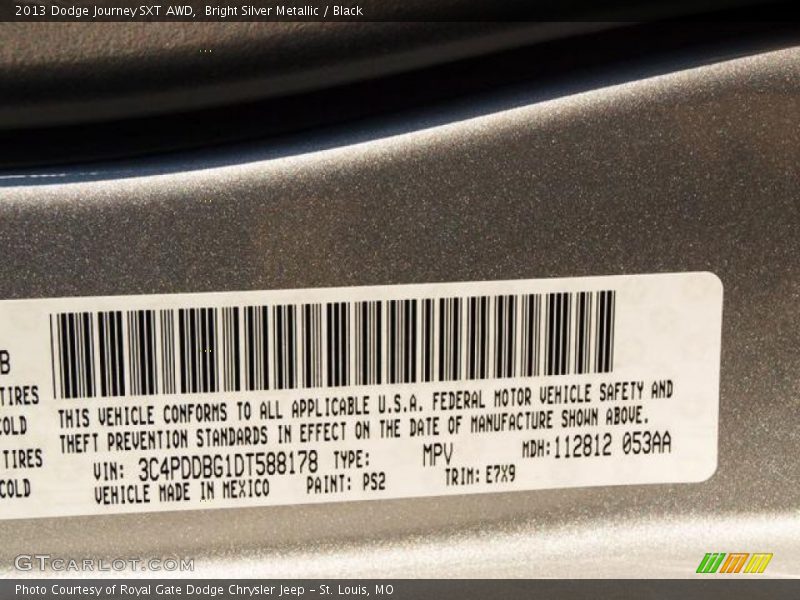 Bright Silver Metallic / Black 2013 Dodge Journey SXT AWD