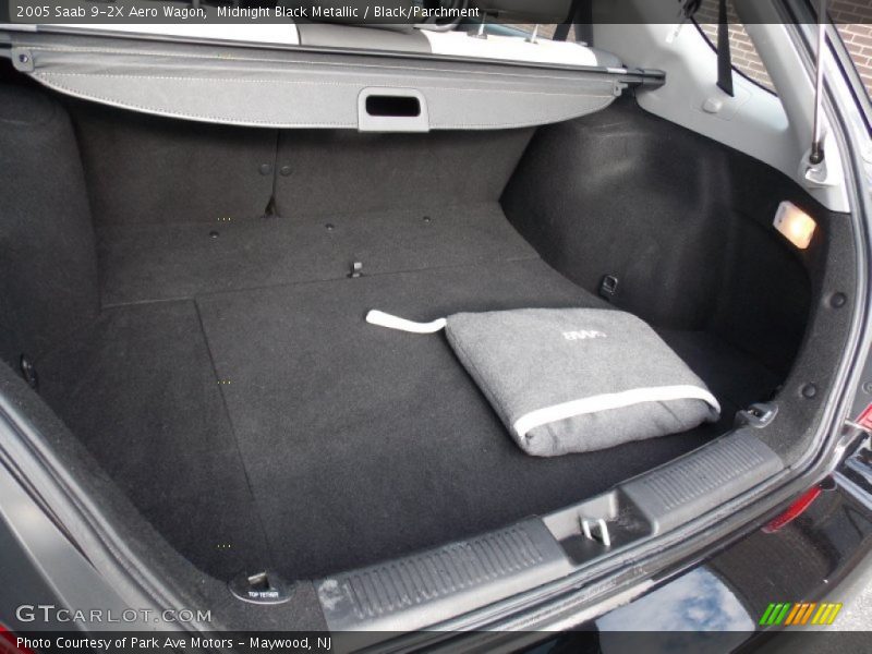  2005 9-2X Aero Wagon Trunk