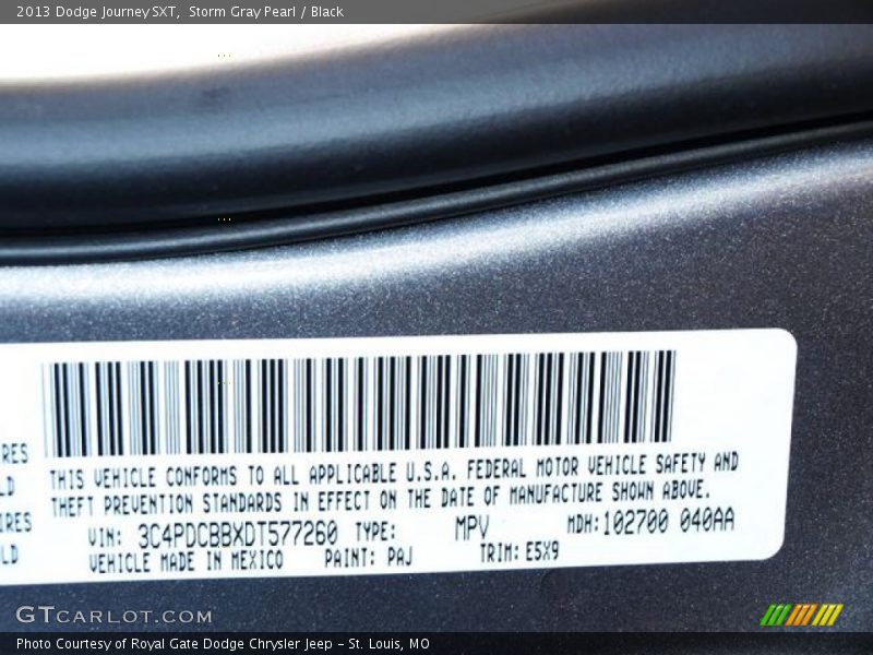 Storm Gray Pearl / Black 2013 Dodge Journey SXT