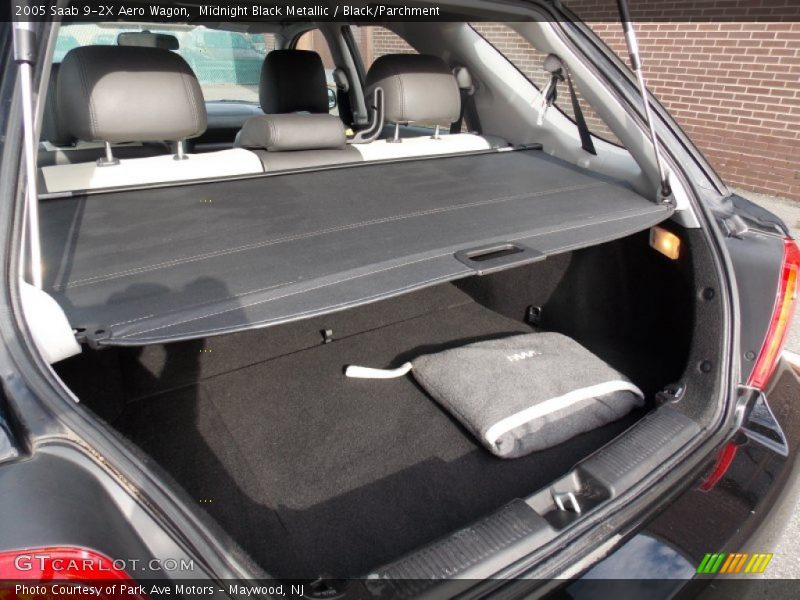  2005 9-2X Aero Wagon Trunk