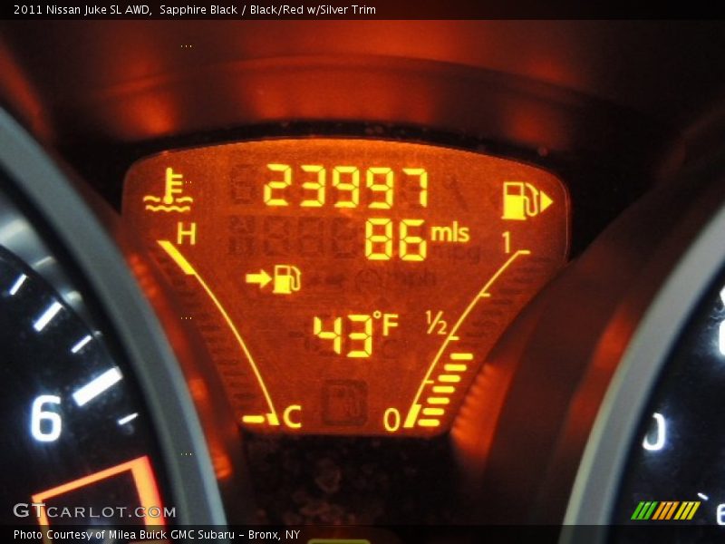 Sapphire Black / Black/Red w/Silver Trim 2011 Nissan Juke SL AWD