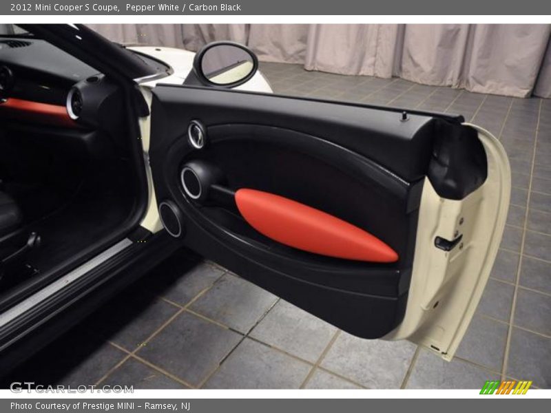 Pepper White / Carbon Black 2012 Mini Cooper S Coupe