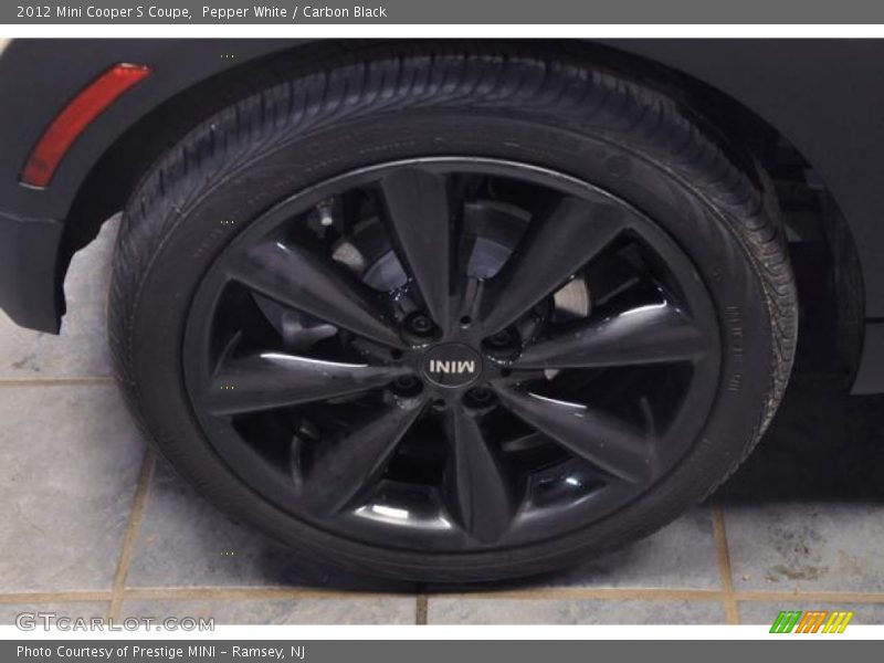 Pepper White / Carbon Black 2012 Mini Cooper S Coupe