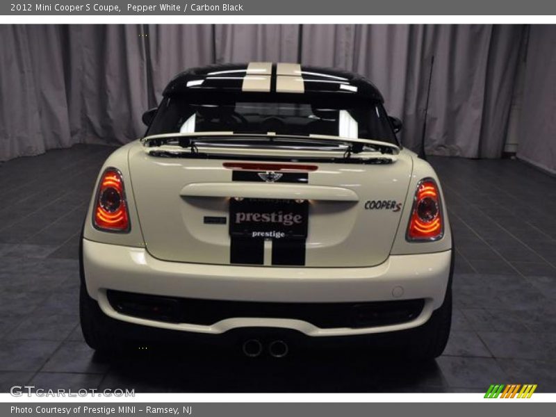Pepper White / Carbon Black 2012 Mini Cooper S Coupe
