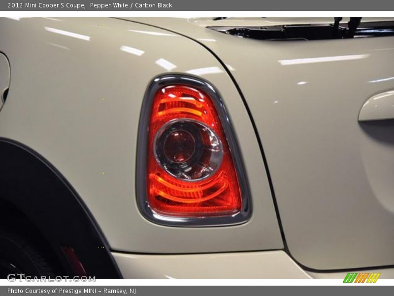 Pepper White / Carbon Black 2012 Mini Cooper S Coupe