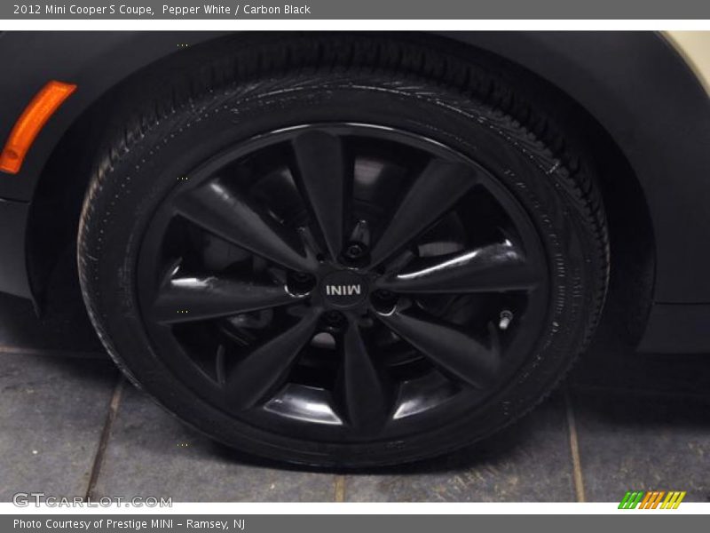 Pepper White / Carbon Black 2012 Mini Cooper S Coupe