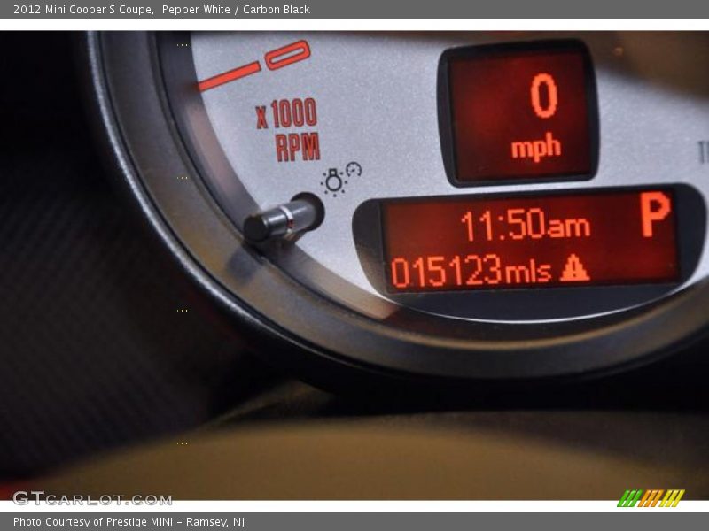 Pepper White / Carbon Black 2012 Mini Cooper S Coupe
