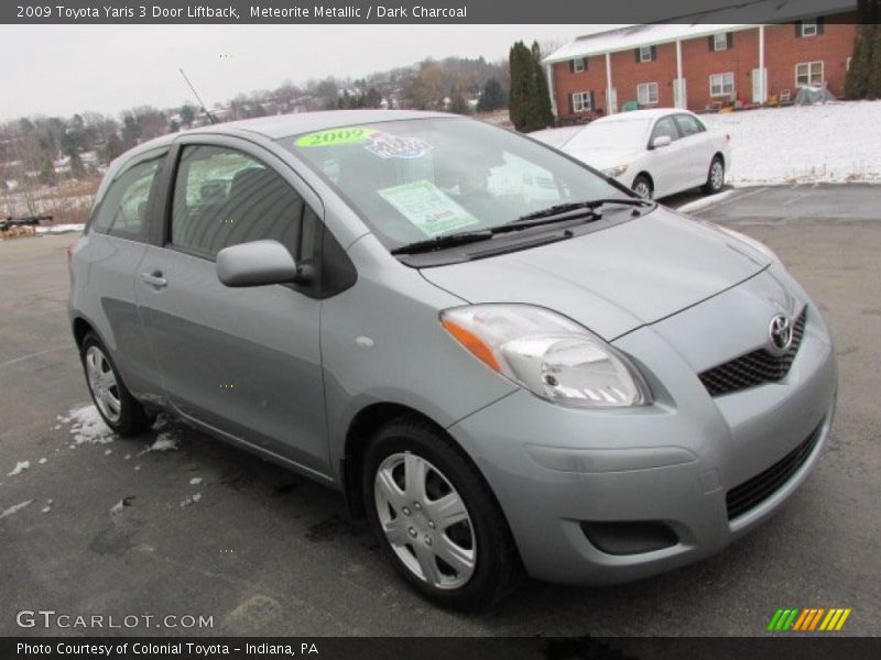 Front 3/4 View of 2009 Yaris 3 Door Liftback