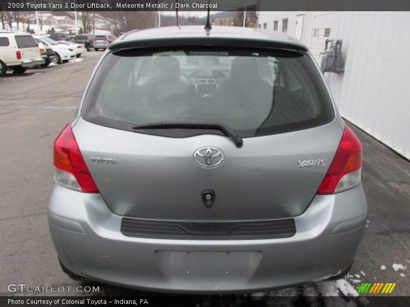 Meteorite Metallic / Dark Charcoal 2009 Toyota Yaris 3 Door Liftback