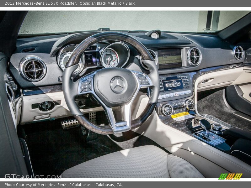 Dashboard of 2013 SL 550 Roadster