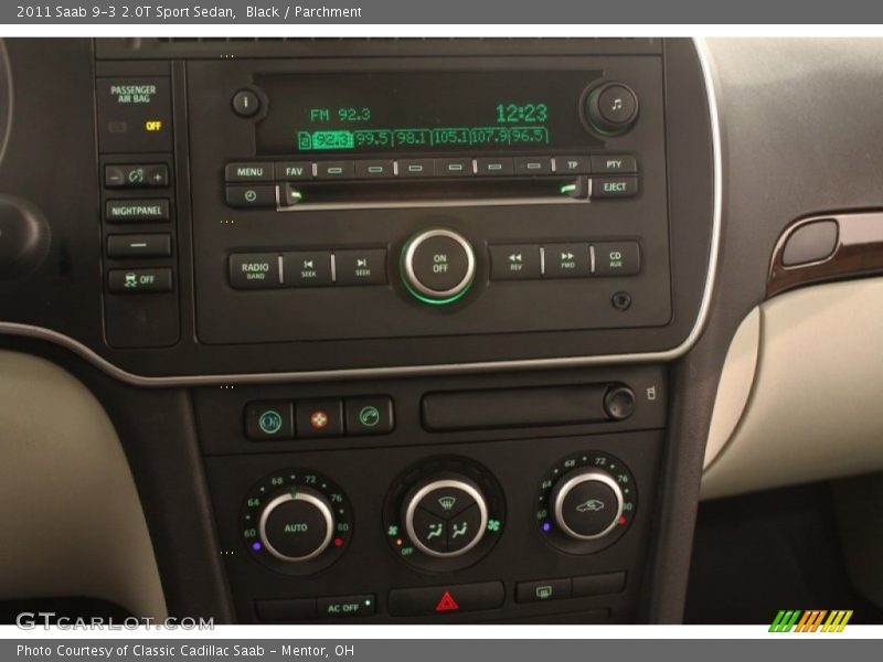 Controls of 2011 9-3 2.0T Sport Sedan