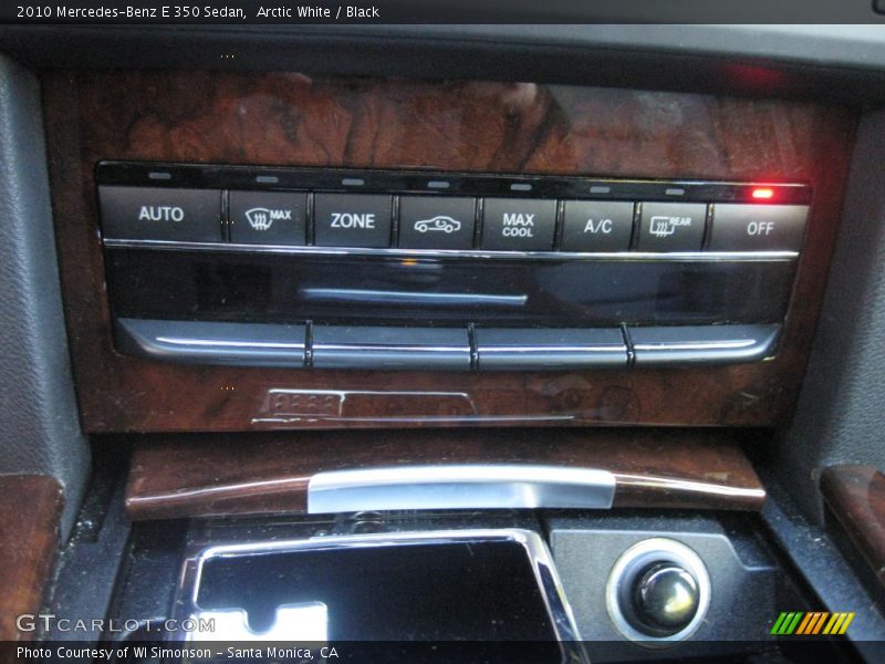 Arctic White / Black 2010 Mercedes-Benz E 350 Sedan