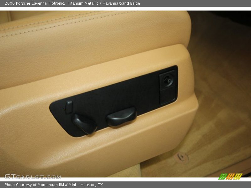 Titanium Metallic / Havanna/Sand Beige 2006 Porsche Cayenne Tiptronic