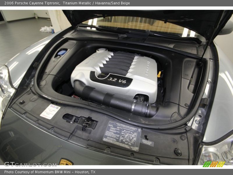 Titanium Metallic / Havanna/Sand Beige 2006 Porsche Cayenne Tiptronic