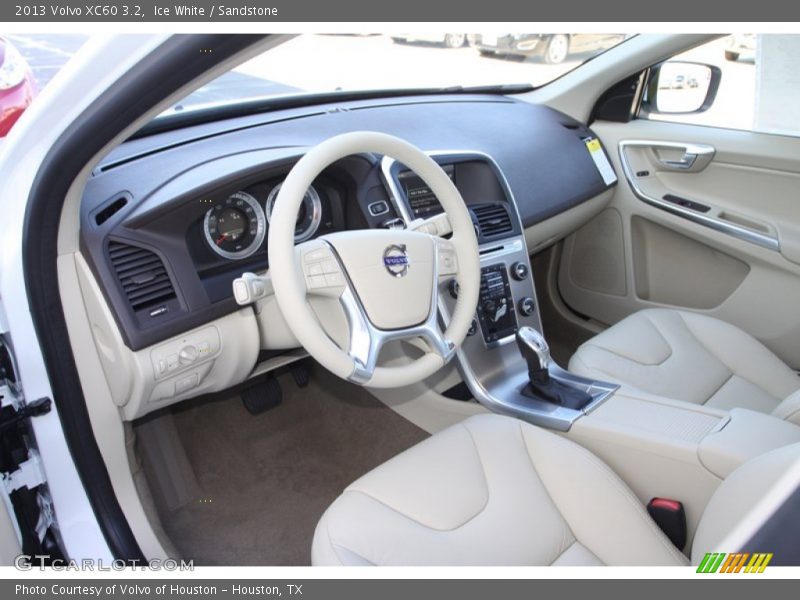 Ice White / Sandstone 2013 Volvo XC60 3.2
