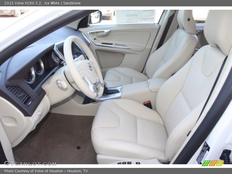 Ice White / Sandstone 2013 Volvo XC60 3.2